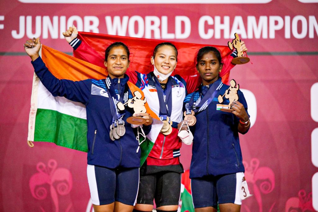Junior Worlds Weightlifting : Gyaneshwari wins Silver, Rithika win Bronze