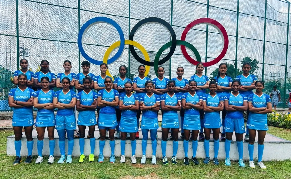 Women hockey